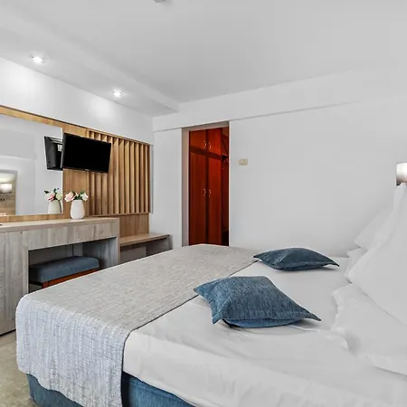 Hotel Condor Mamaia Exterior photo