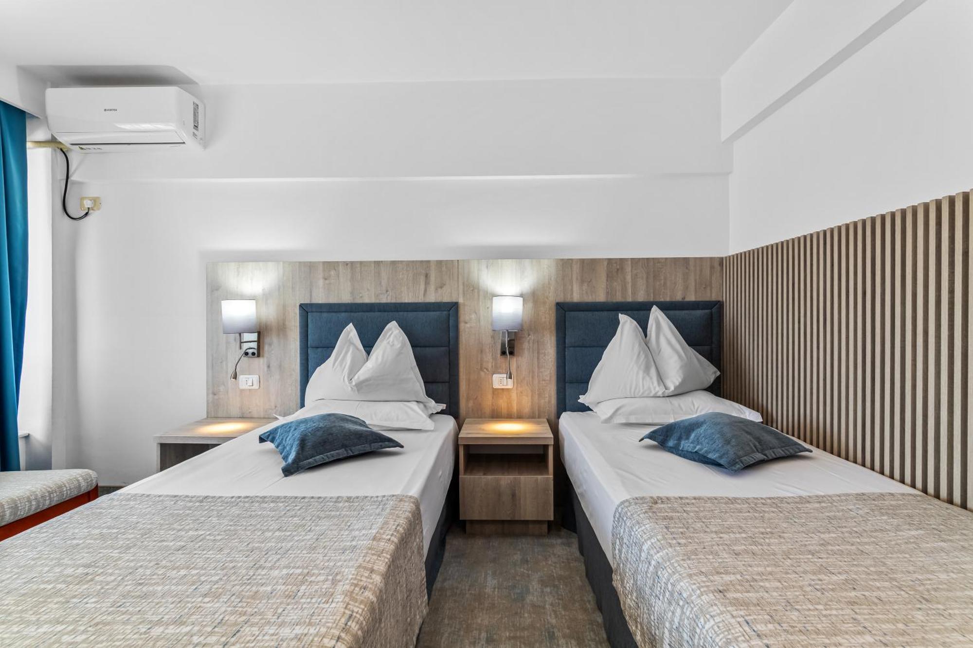 Condor Hotel Mamaia