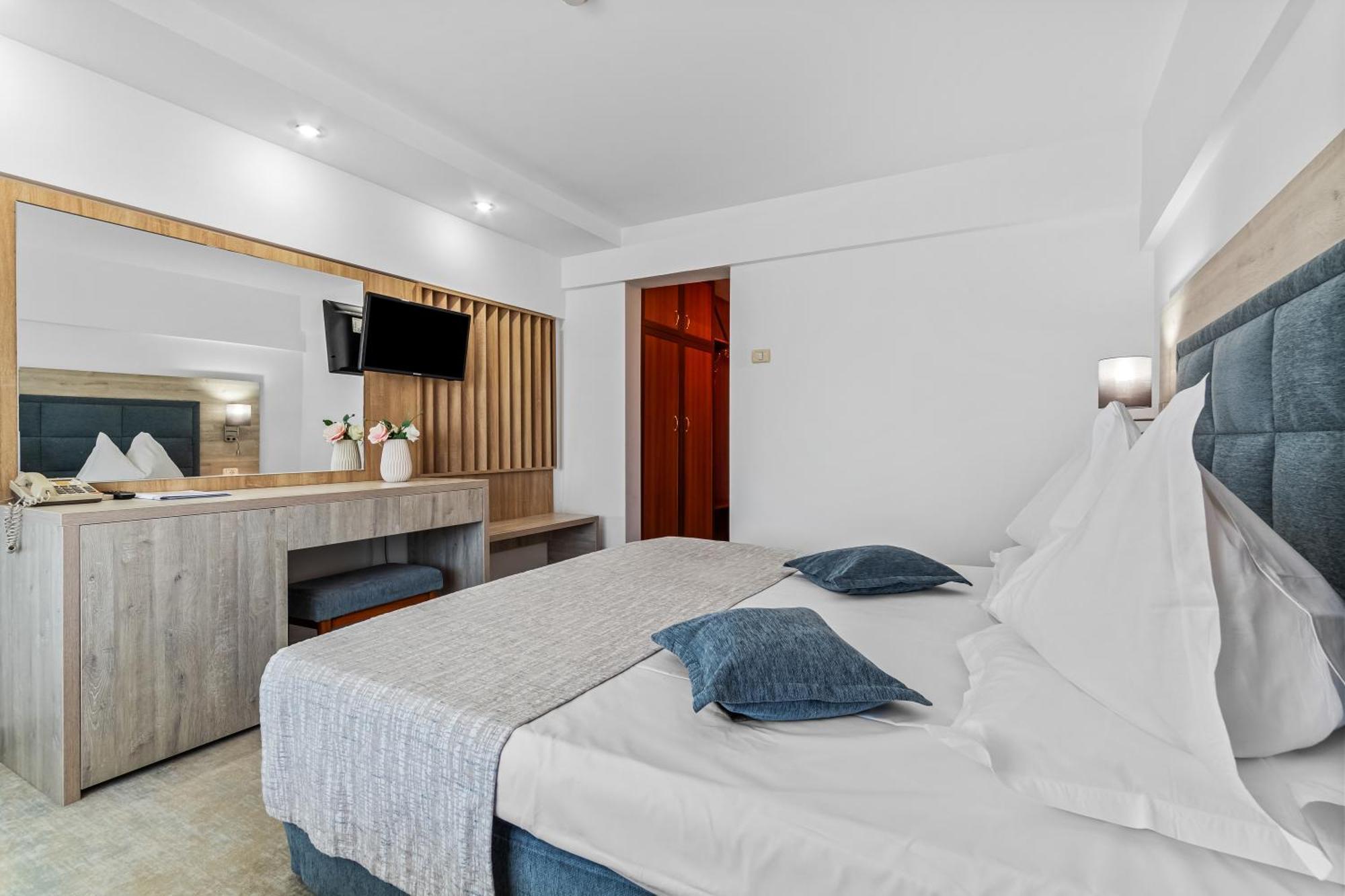 Condor Hotel 4*